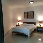 Costa & Isaias Apartmanhotel