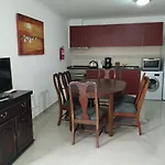 Costa & Isaias Apartmanhotel
