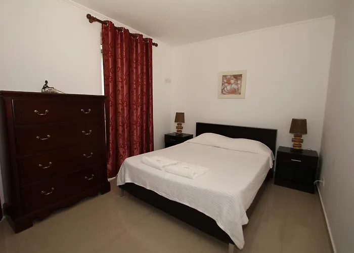 Costa & Isaias Angra do Heroismo