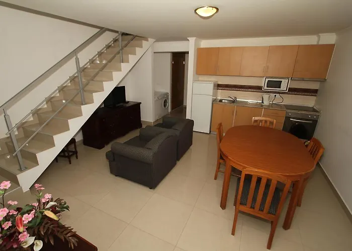 Costa & Isaias Aparthotel