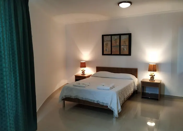 Costa & Isaias Aparthotel