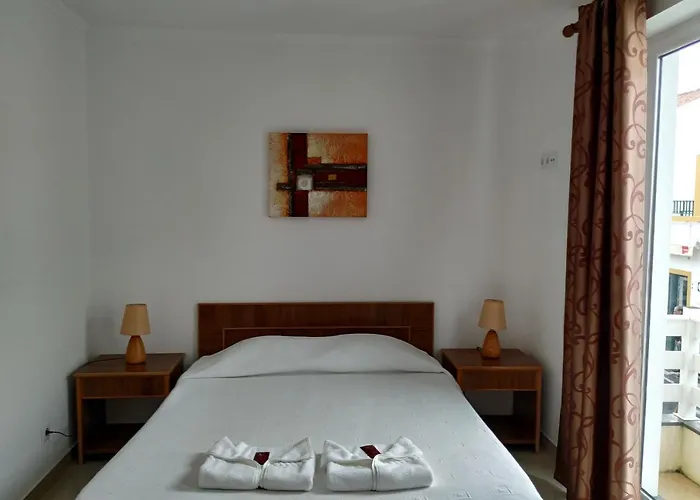 Costa & Isaias Aparthotel Angra do Heroismo