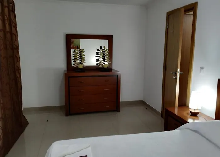 Costa & Isaias Aparthotel Angra do Heroismo